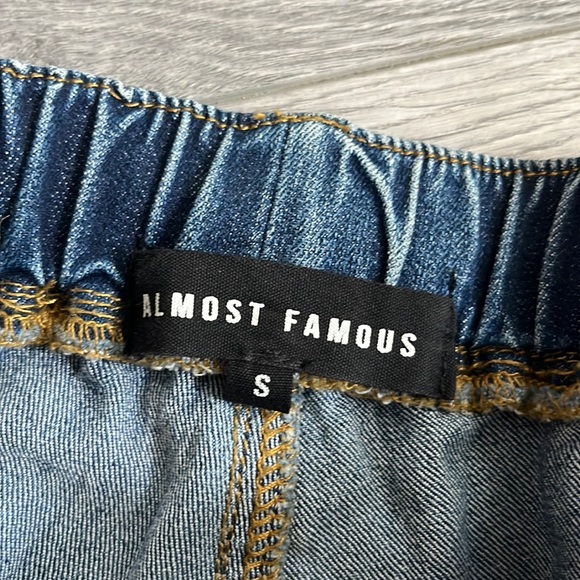 cargo jeans | lots of pockets!! - Picture 2 of 9